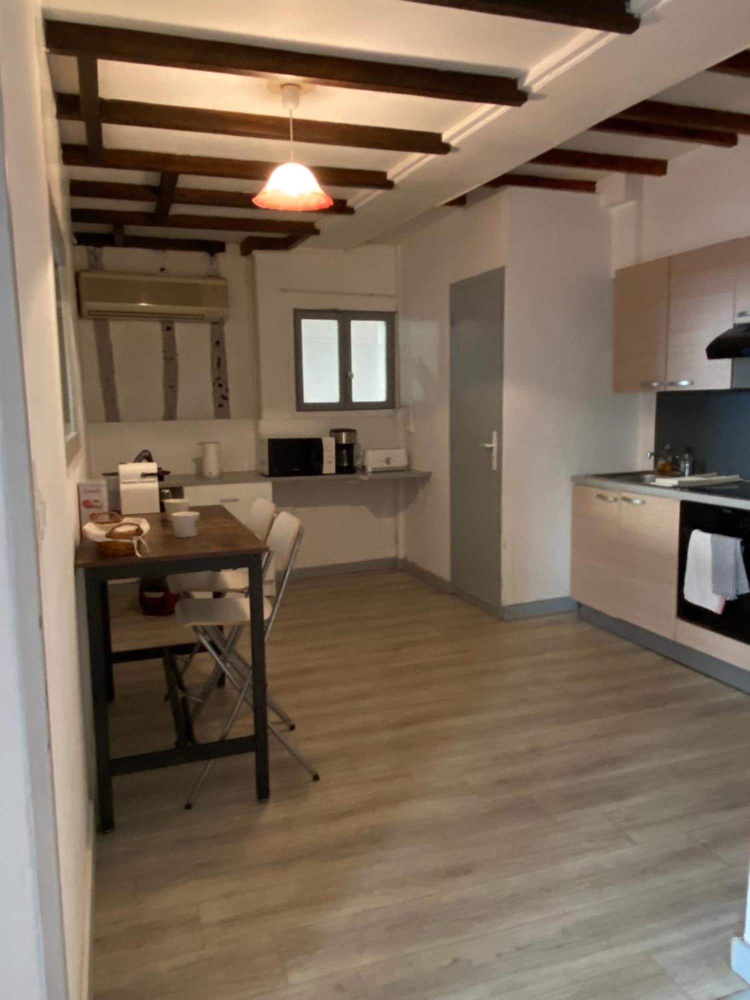 Appartement 3 Pieces Rdc Plein Centre Ville มาร์ซีอัก ภายนอก รูปภาพ